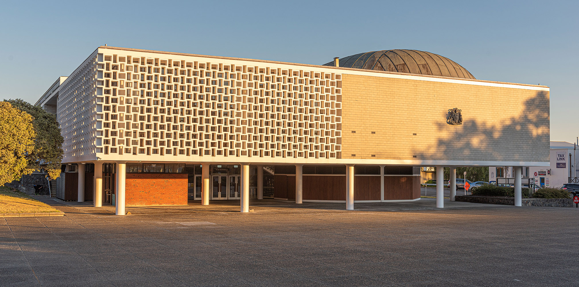 Exterior of Whanganui War Memorial Centre, earthquake strengthening designed by BSM Group Architects