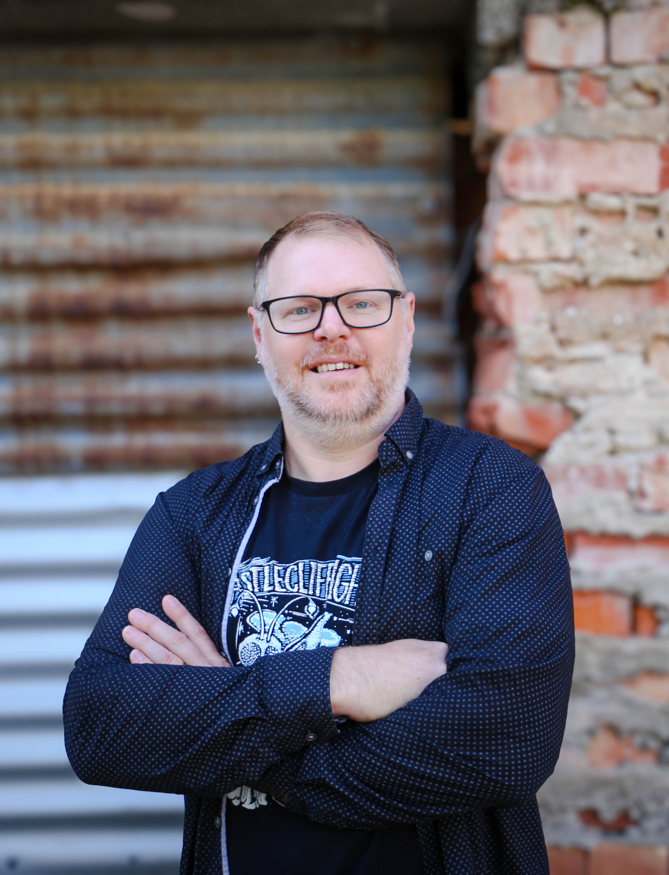 Portrait photo of Jono Smith