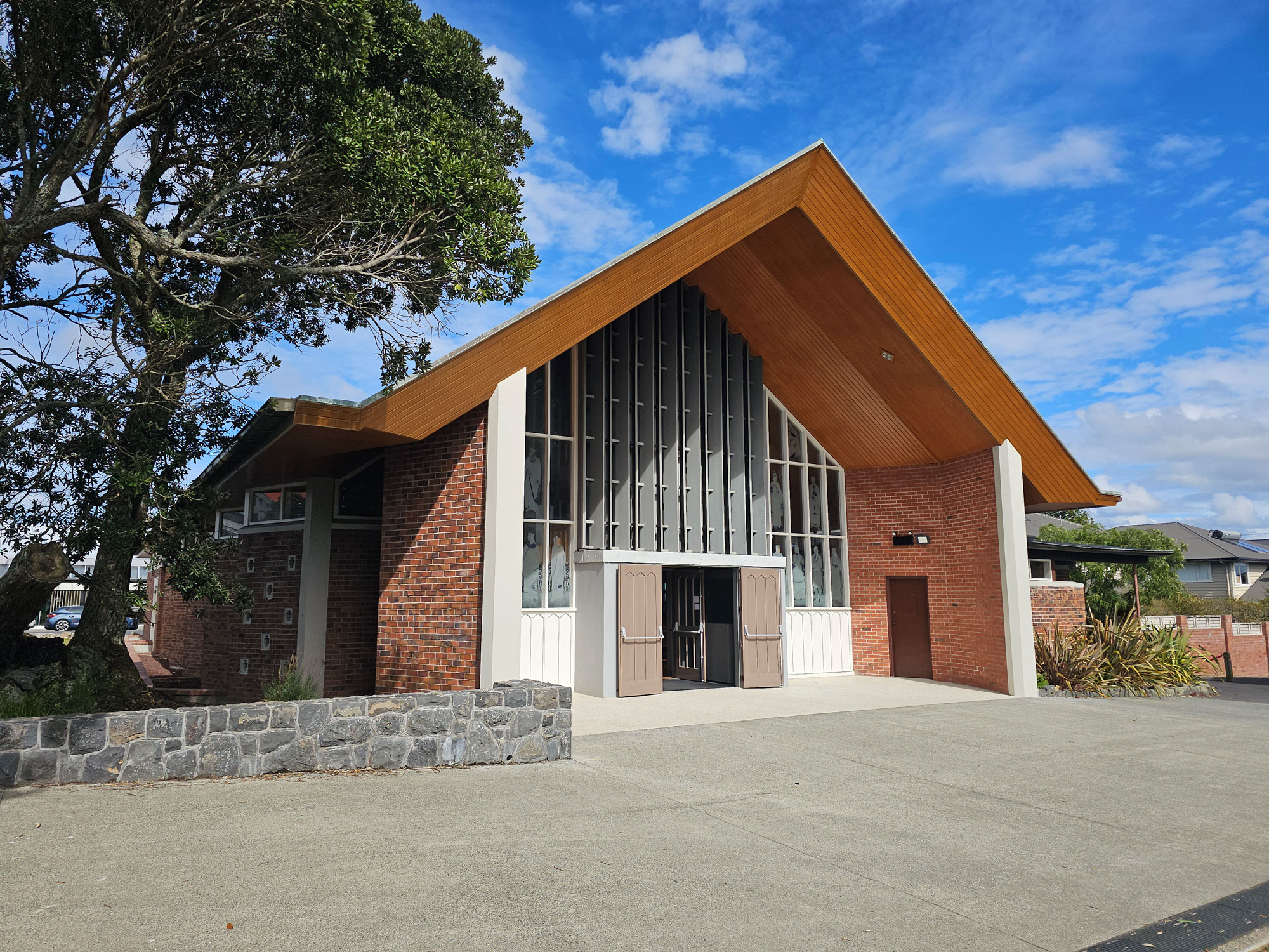Photo of All Saints Ponsonby designed by BSM Group Architects