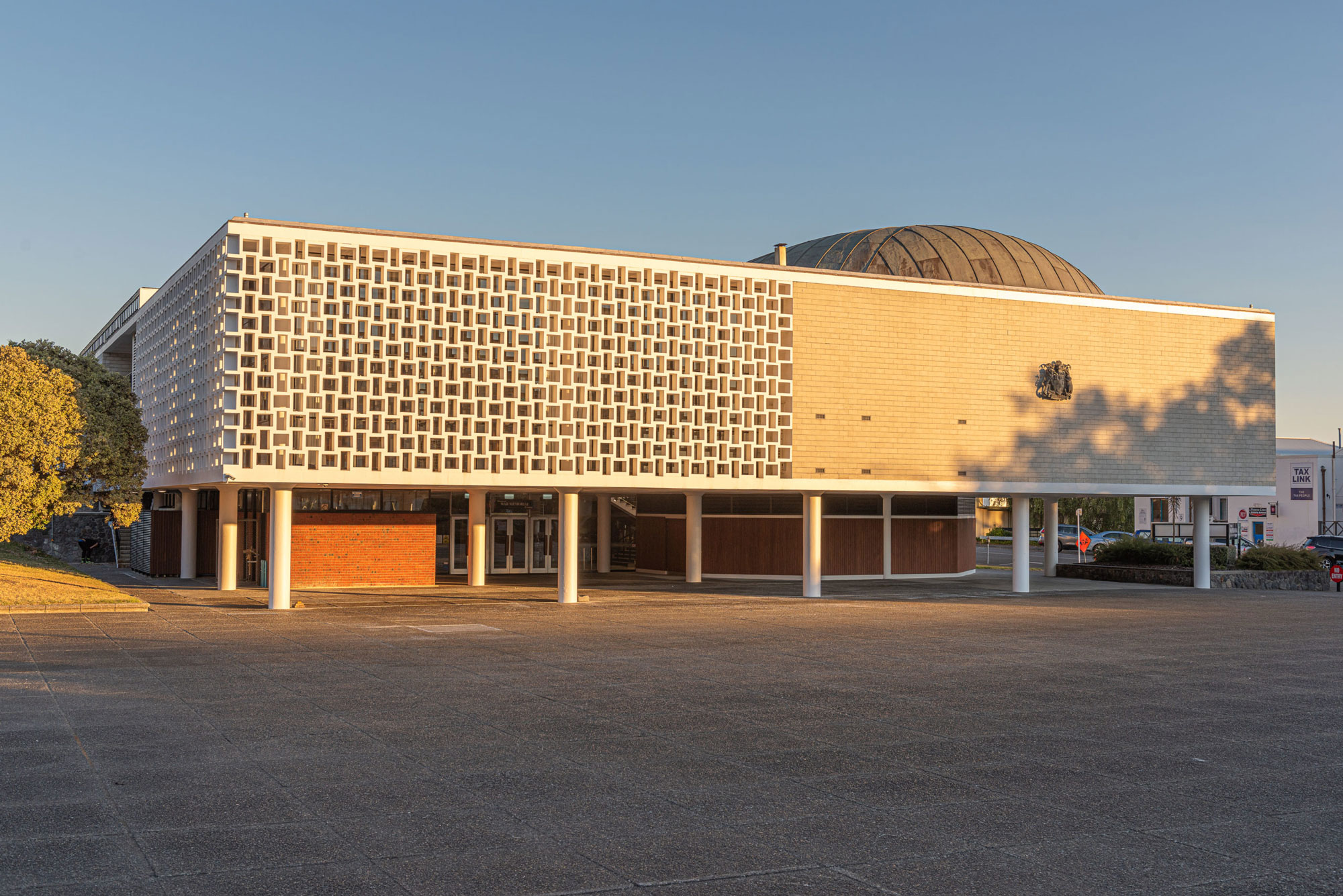 Photo of Whanganui War Memorial designed by BSM Group Architects
